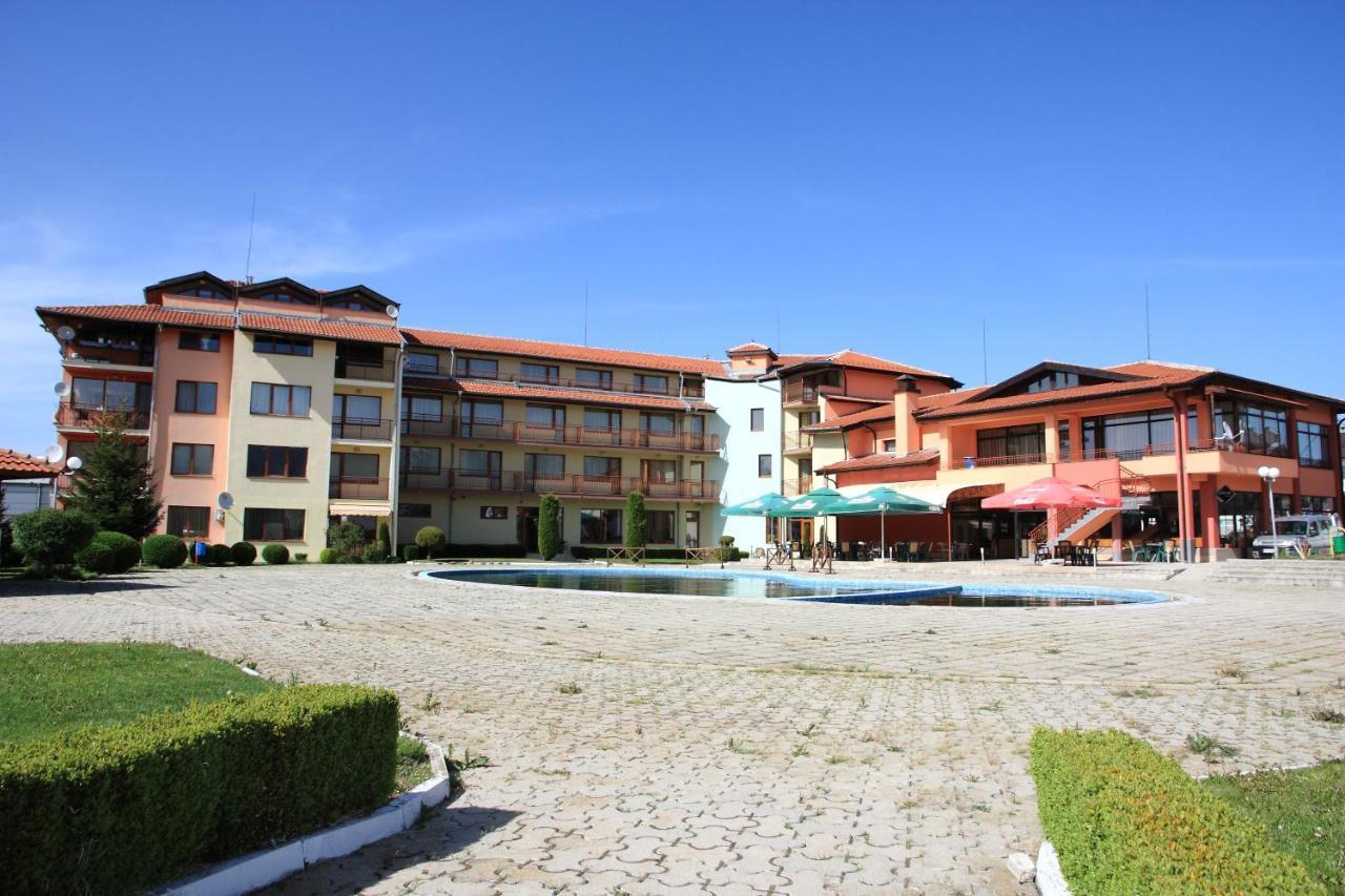 Hotel Grand Samokov Bagian luar foto